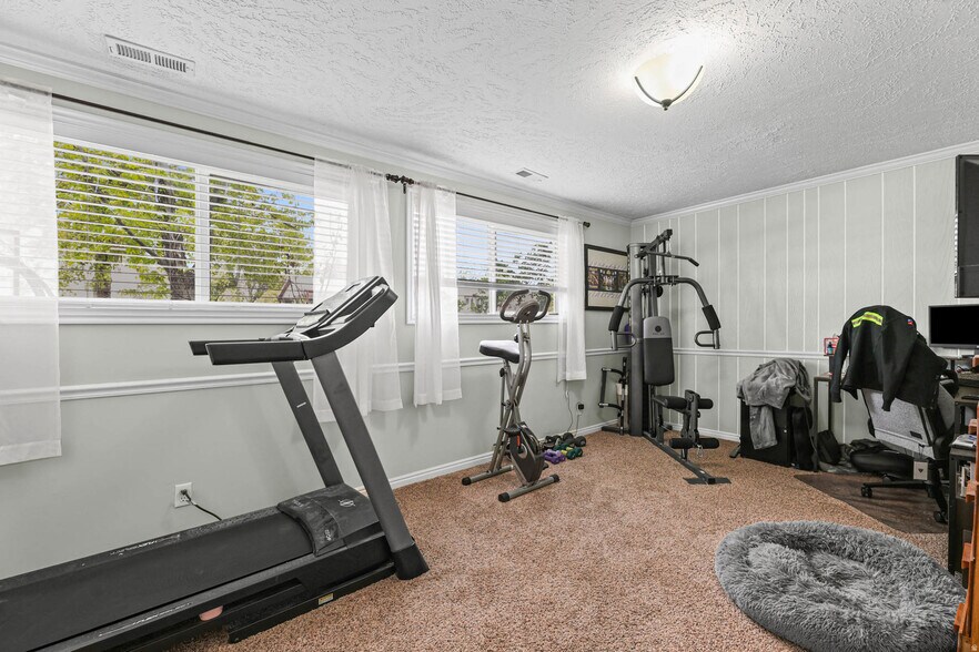 Building Photo - 9107 S Peach Blossom Dr