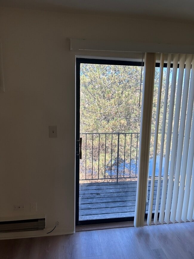 Building Photo - 1520 Crimson Ln