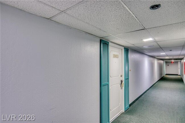 Building Photo - 3930 University Center Dr