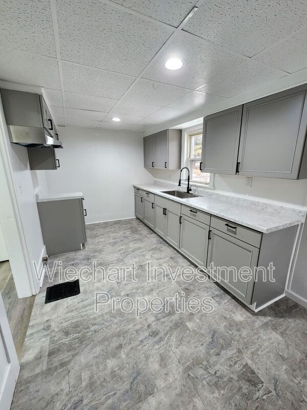 Building Photo - 1178 W Wayne St