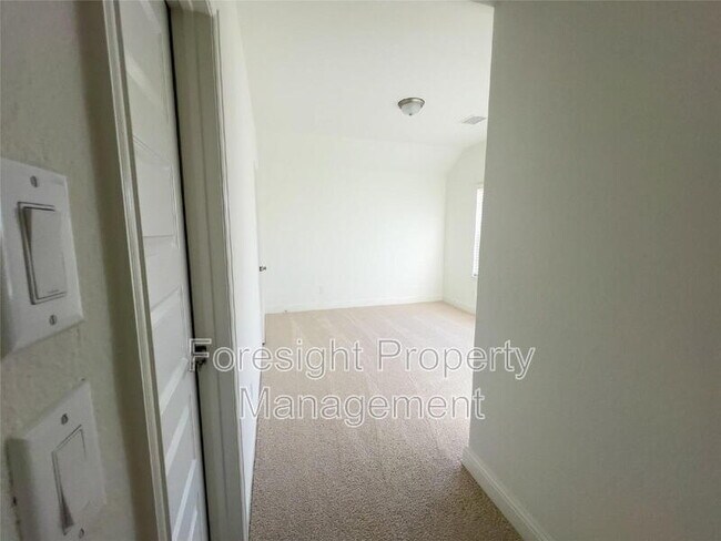 Building Photo - 3228 Willena Rd