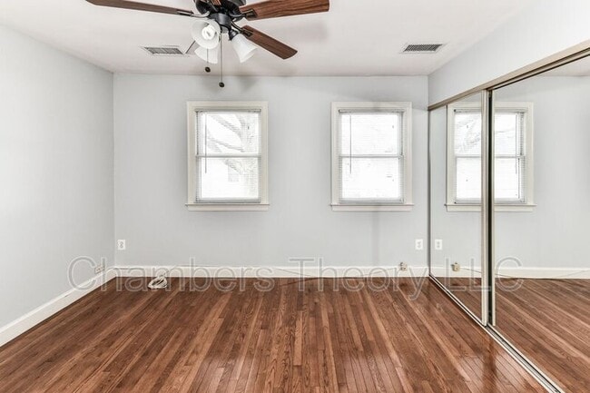 Building Photo - 306 S Wayne St