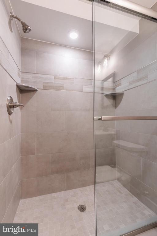 Building Photo - 2339 N 10th St