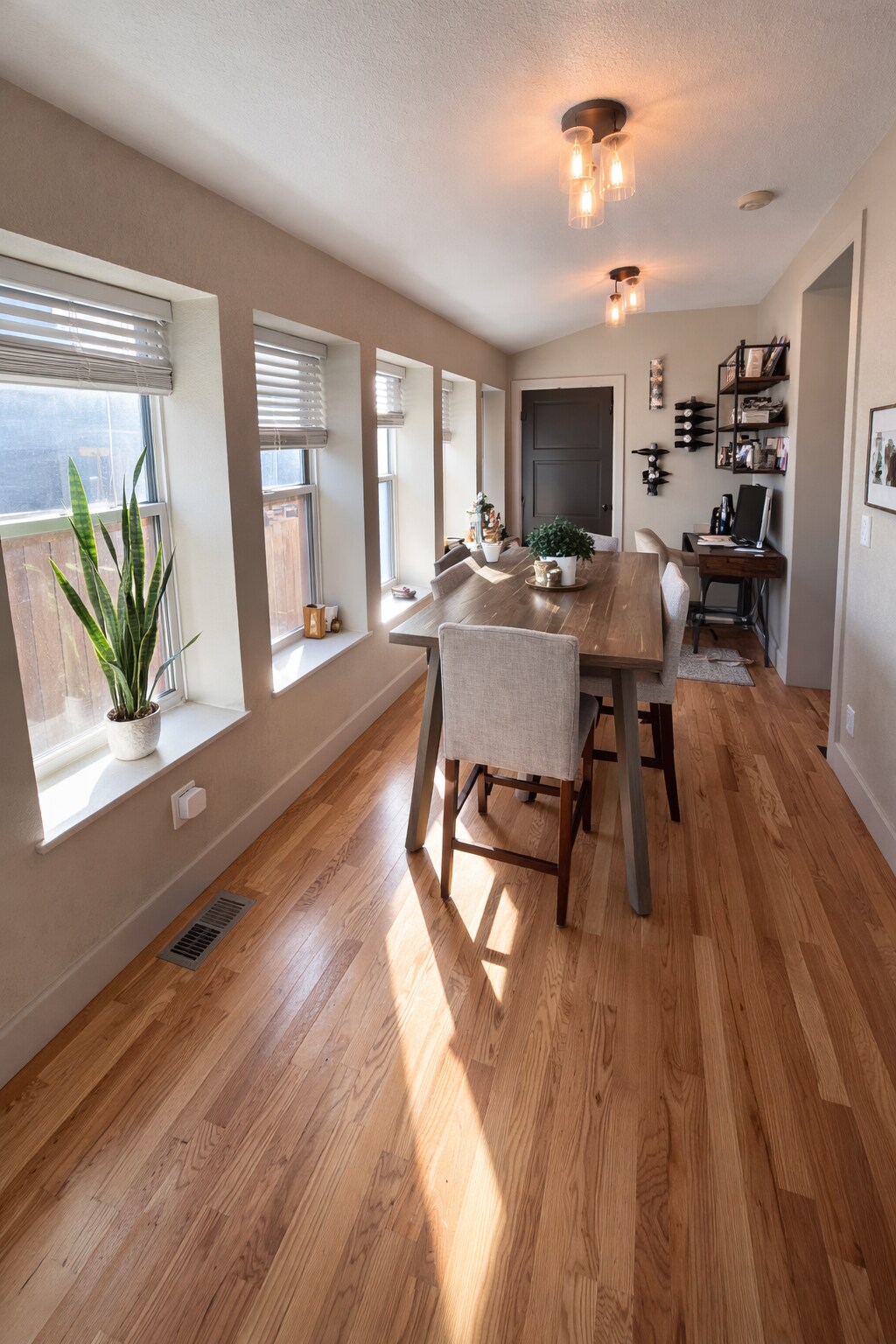 Building Photo - 151 S Lincoln St