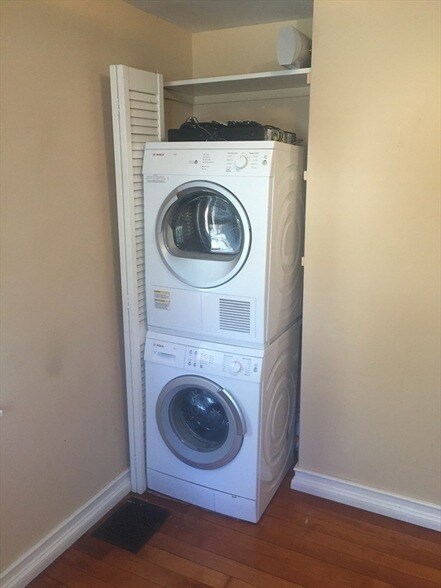 Building Photo - 24 Soule Ave