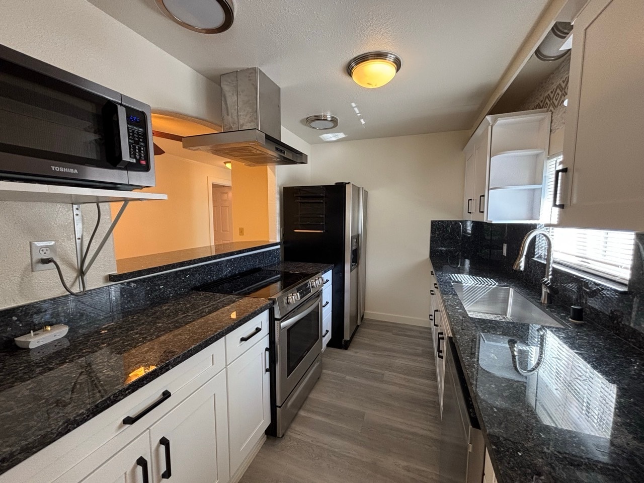 Building Photo - 2005 Smith Flat Rd