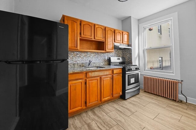 Building Photo - 6118 Palisade Ave