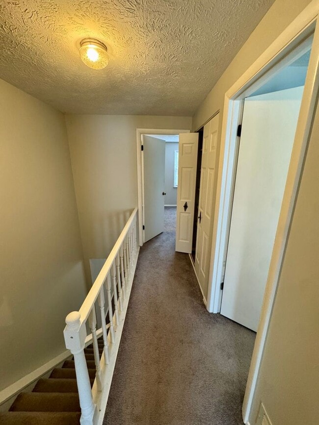 Building Photo - Charming 2 Bed 1 Bath in Cranberry!