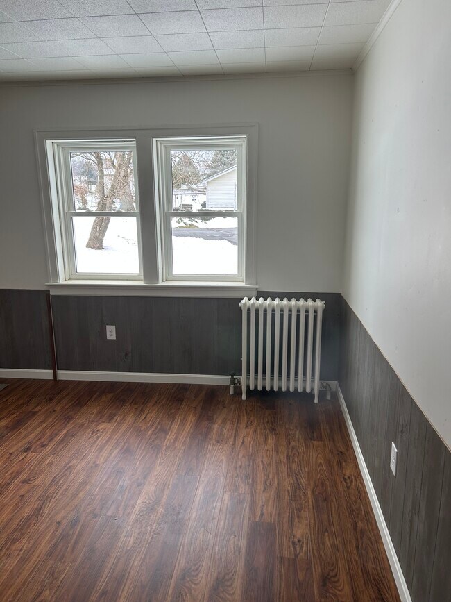 Building Photo - 5072 Strasburg Rd