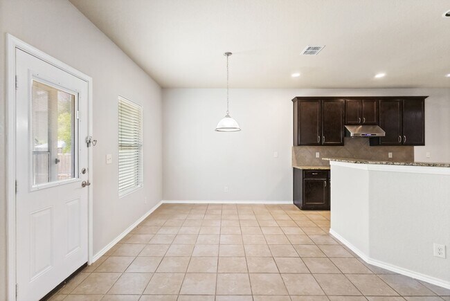 Building Photo - 426 Tequila Ranch