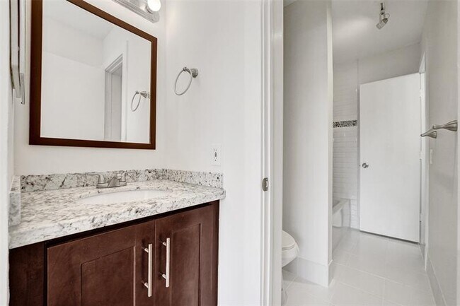 Building Photo - 35 SW 3rd St