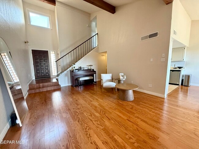 Building Photo - 7040 Portugal Dr