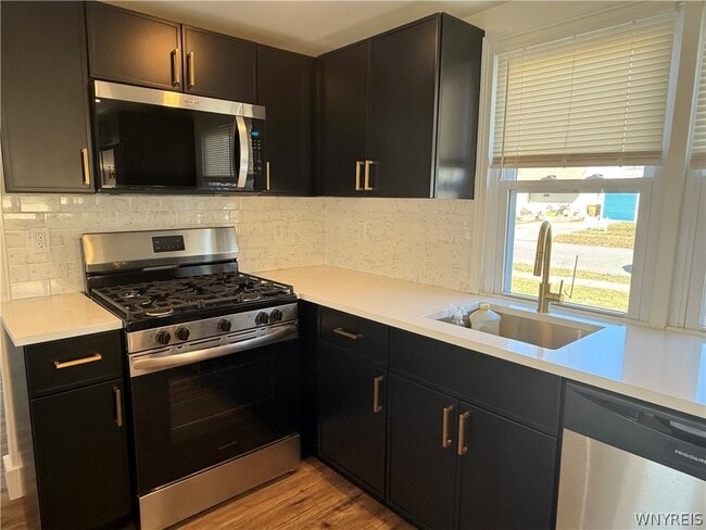 Building Photo - 77 Balbach Dr