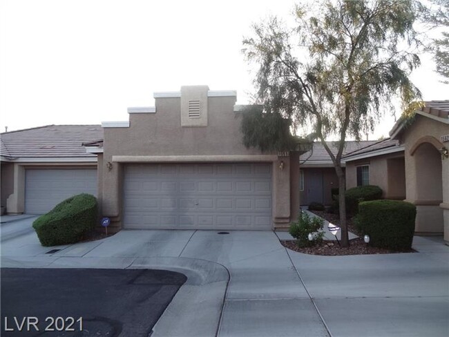 Primary Photo - Wonderful 1 Story, 3 Bedroom Townhouse wit...