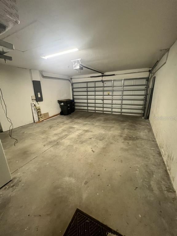 Building Photo - 2693 Burri Terrace