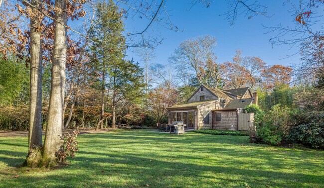 Building Photo - 93 Schellinger Rd