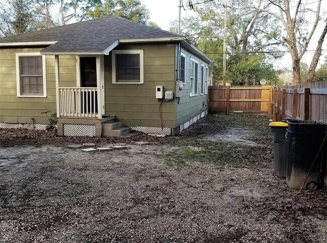 Building Photo - 853 Melson Ave