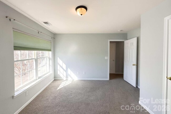 Building Photo - 4831 Stowe Derby Dr