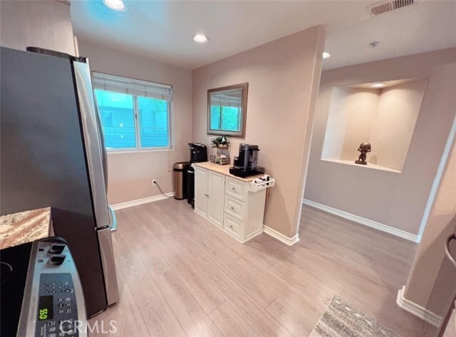 Building Photo - 2233 Martin