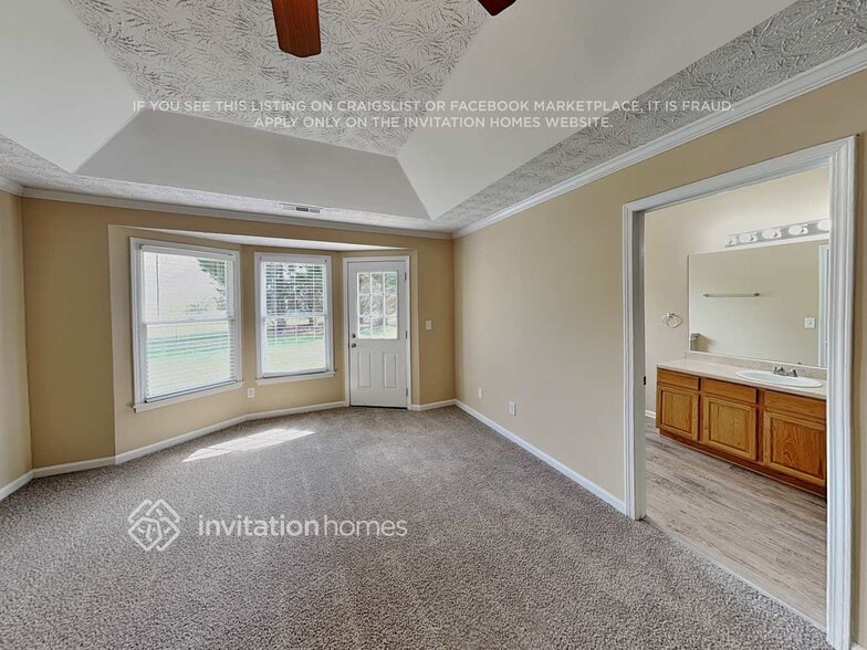 Building Photo - 2700 Archer Way