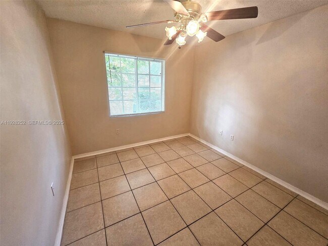 Building Photo - 20023 SW 123rd Ave