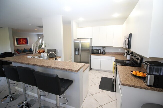 Building Photo - 1396 Banyan Way
