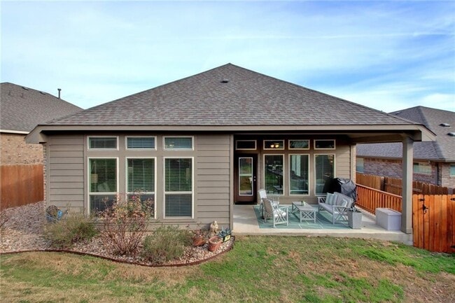 Building Photo - 18505 McKay Cove