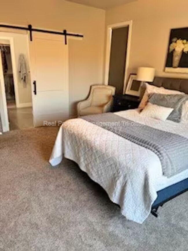 Building Photo - 2522 Morris Ave