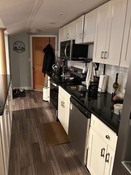 Primary Photo - 7 Denby Rd