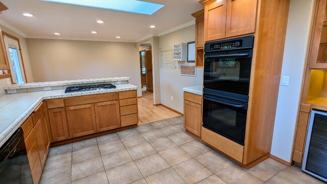 Building Photo - 8515 29th St Ct E