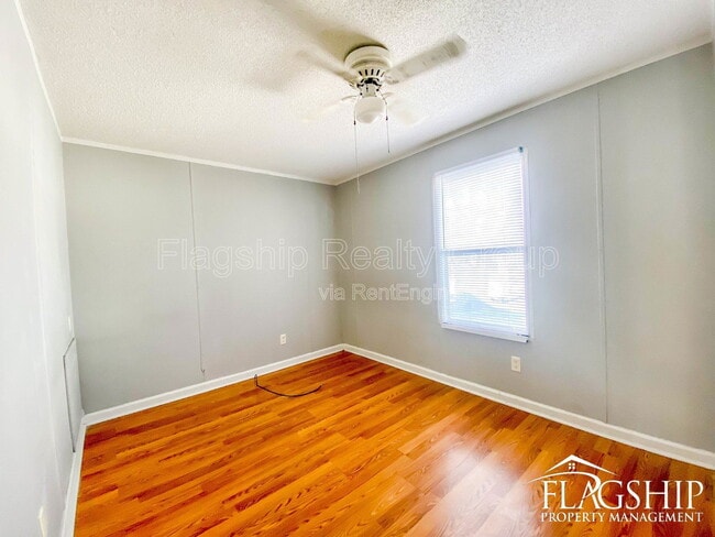 Building Photo - 126 Radford Dr