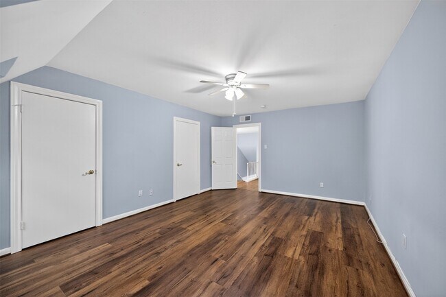 Building Photo - 5231 Arboles Dr