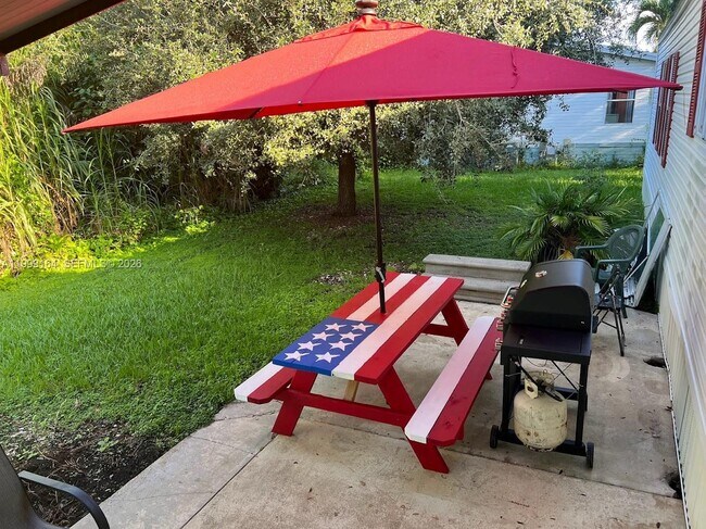 Building Photo - 35250 SW 177th Ct