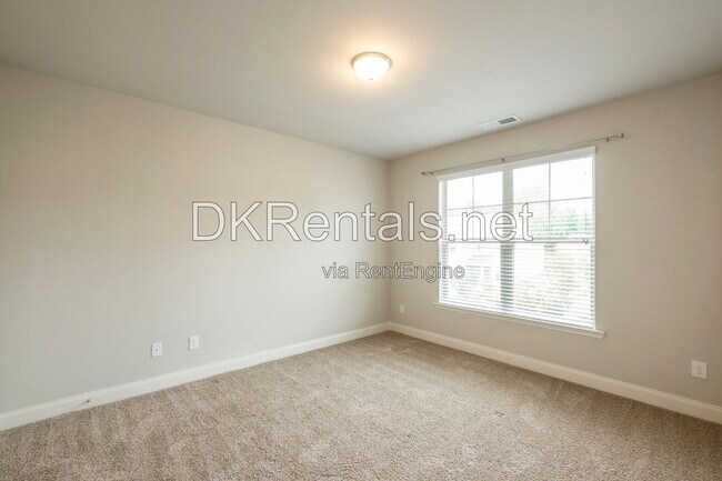 Building Photo - 6220 Trickle Bnd