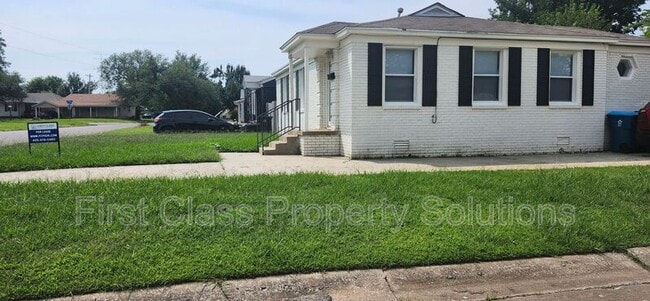 Building Photo - 407 E Rickenbacker Dr