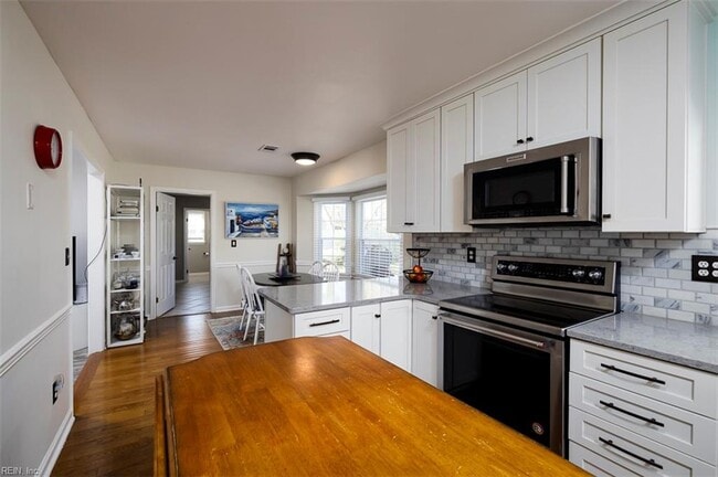 Building Photo - 2309 Rockingchair Ln