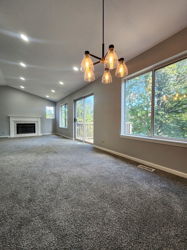 Building Photo - 2753 S Cedar Glen Dr