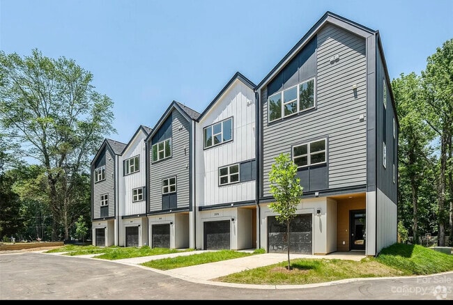 Building Photo - 2015 Mincey St