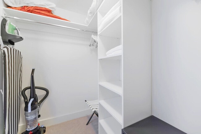 Building Photo - 4111 S Ocean Dr