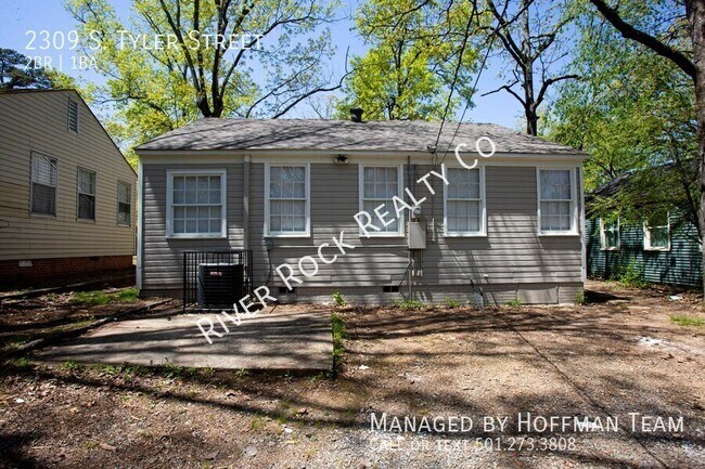 Building Photo - 2309 S Tyler St