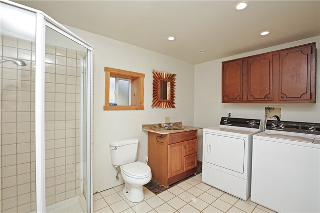 Building Photo - 17825 Bear Valley Ln