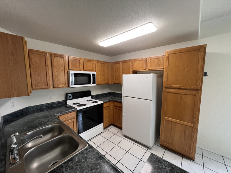 Building Photo - 3750 Penny Point
