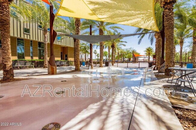 Building Photo - 10540 E Sebring Ave