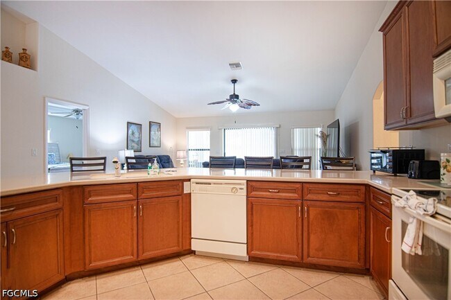 Building Photo - 5023 Agualinda Blvd