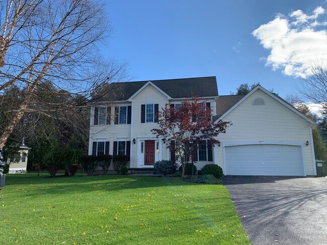 Building Photo - Beautiful Single Family For Rent NOW! Must...