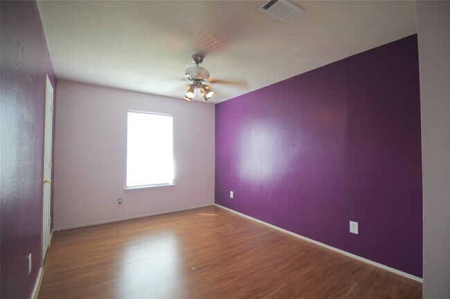 Building Photo - 6515 Bryant Park Ct