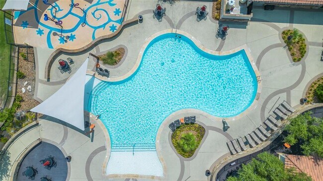 Building Photo - 1128 Villa Rialto View