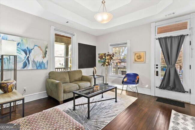 Building Photo - 867 Beecher St SW