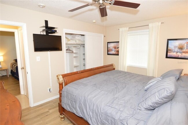 Building Photo - 3873 Pompano Dr SE