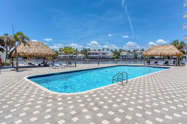 Building Photo - 1500 S Ocean Dr